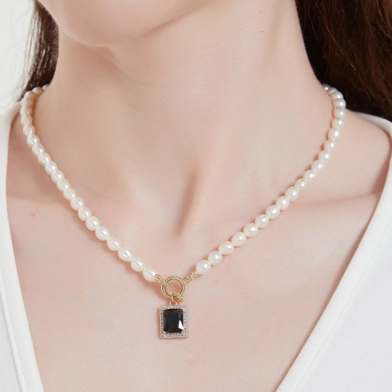 Black Bella Square Pendant Pearl Necklace | Zafari Studio | necklaces