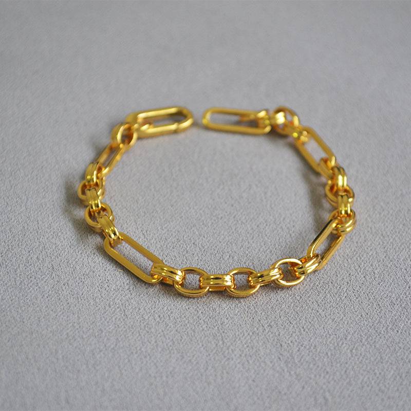 Modern Interlocking Gold Chain Bracelet | Zafari Studio | bracelets